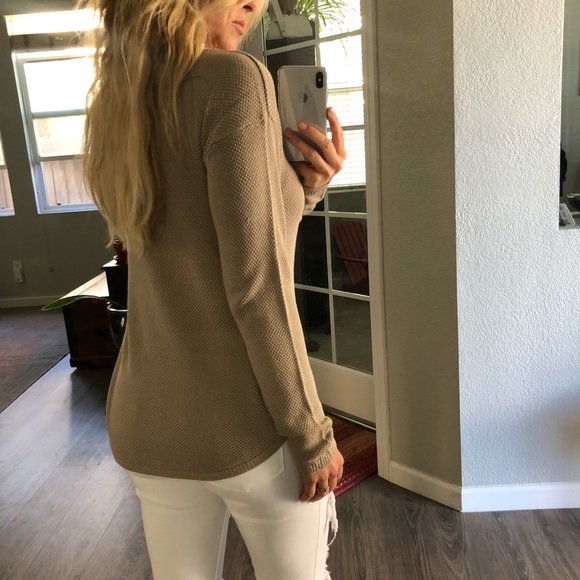 🚫SOLD OUT | Butter-Silk Knit, Sand Dunes - Picture 3 of 8